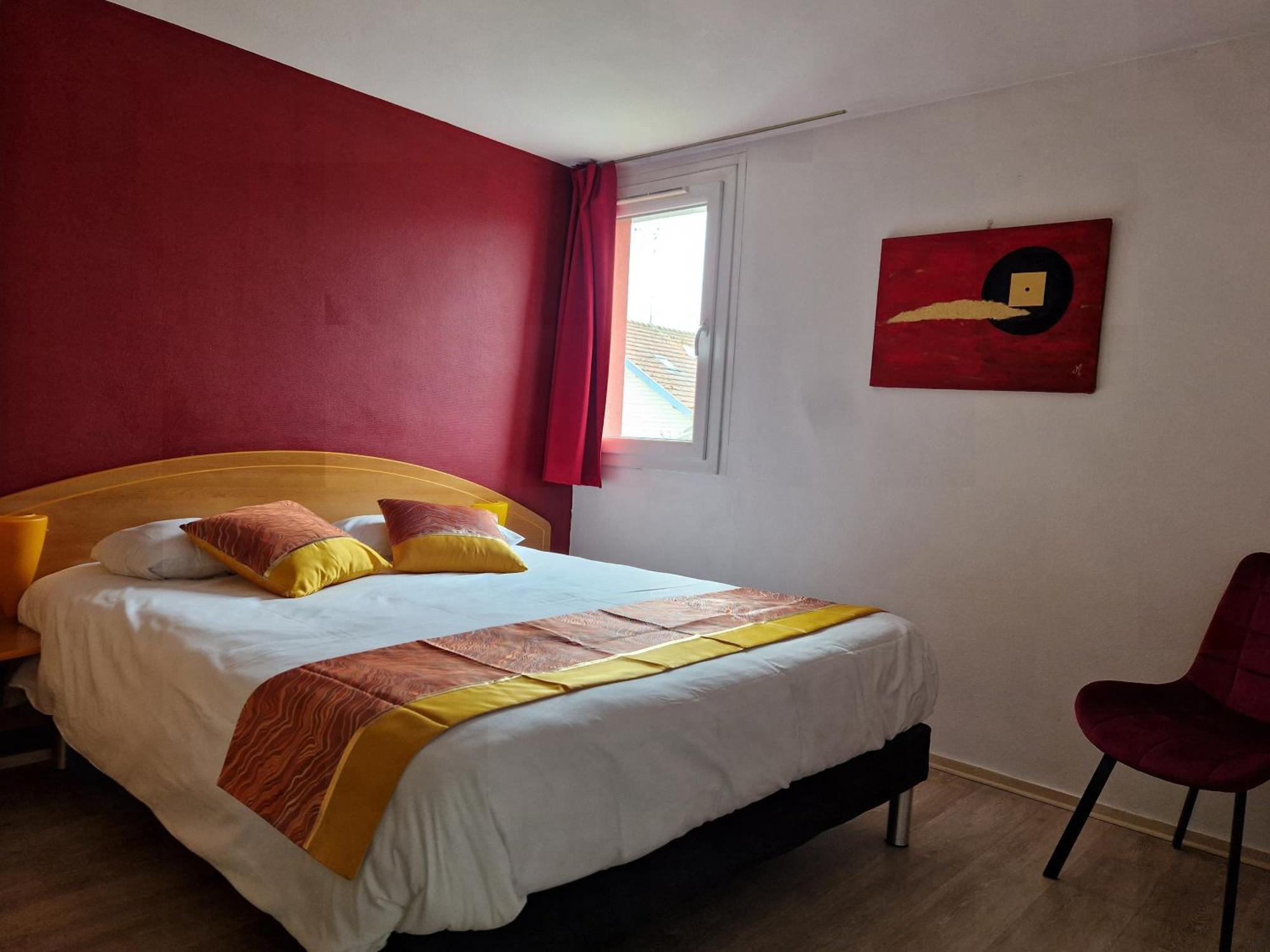 Prest'Hotel Epinal Chavelot מראה חיצוני תמונה