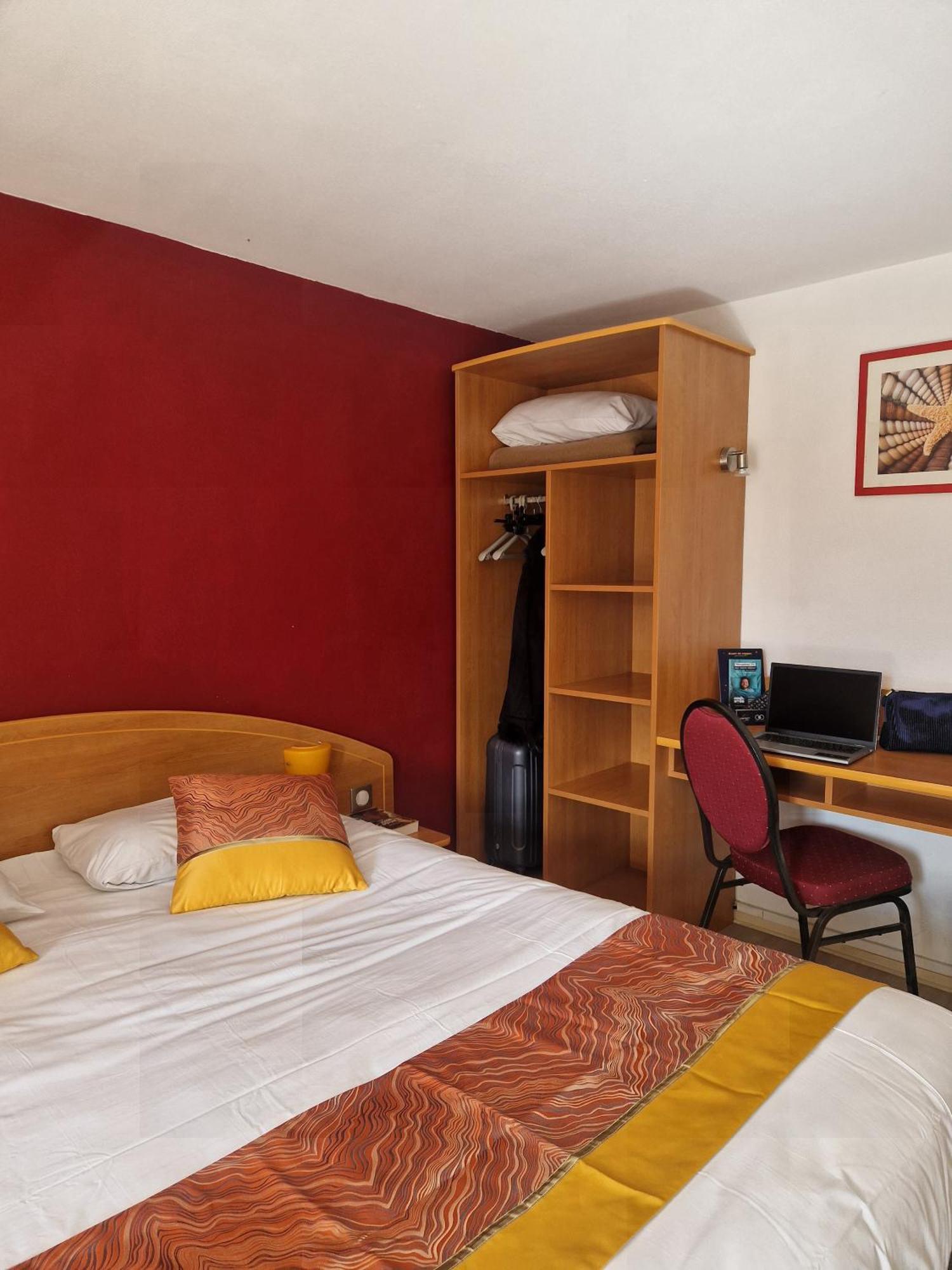 Prest'Hotel Epinal Chavelot מראה חיצוני תמונה